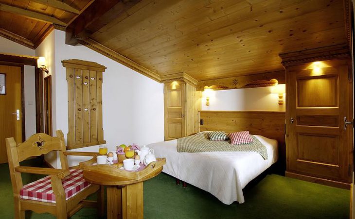 Hotel & Spa Le Dahu in Morzine , France image 11 